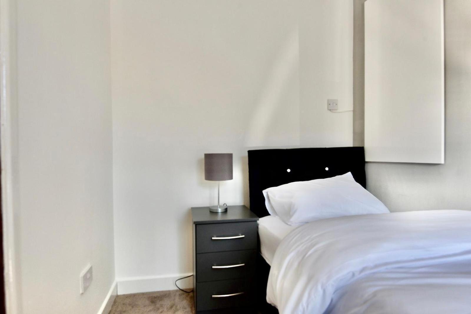 Come On In Lucas Street Newport Train Station Sleep Upto 8别墅 外观 照片