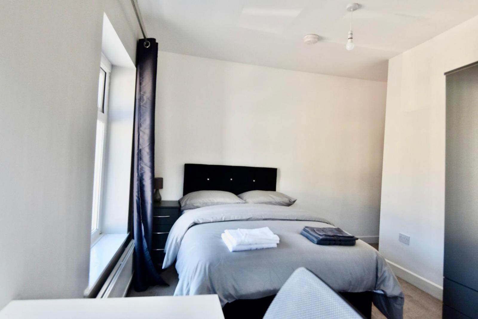 Come On In Lucas Street Newport Train Station Sleep Upto 8别墅 外观 照片