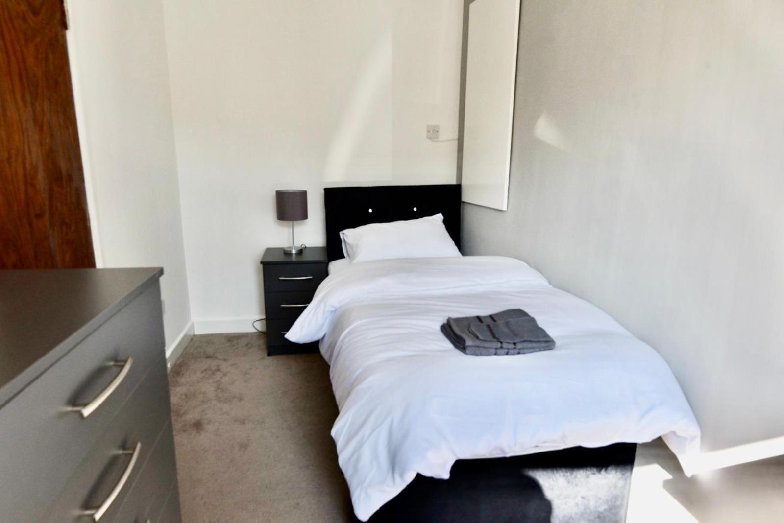Come On In Lucas Street Newport Train Station Sleep Upto 8别墅 外观 照片